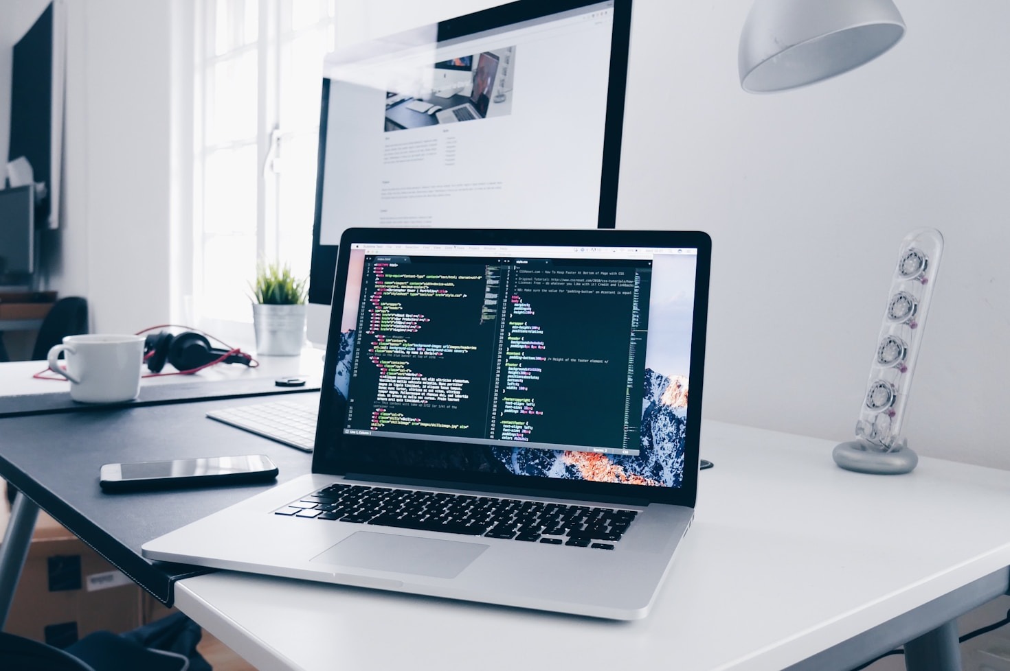 Understanding the Impact of AI on Everyday Life